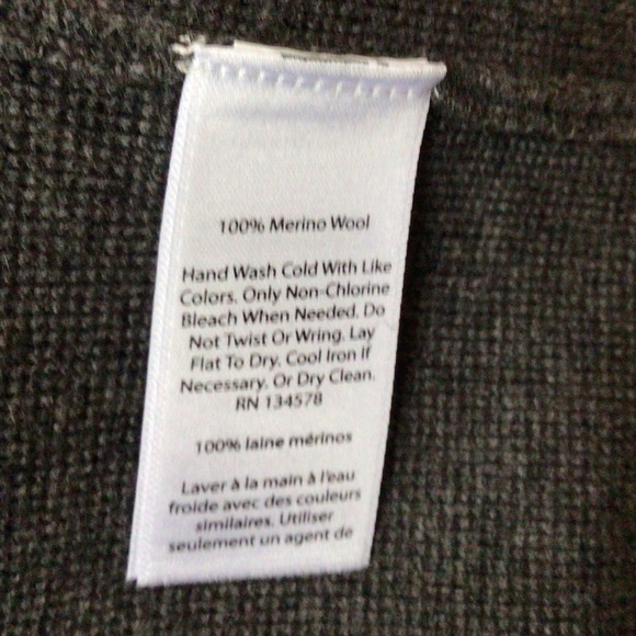 Vineyard Vines Sweater Dress, XS, New with Tags - Picture 5 of 5